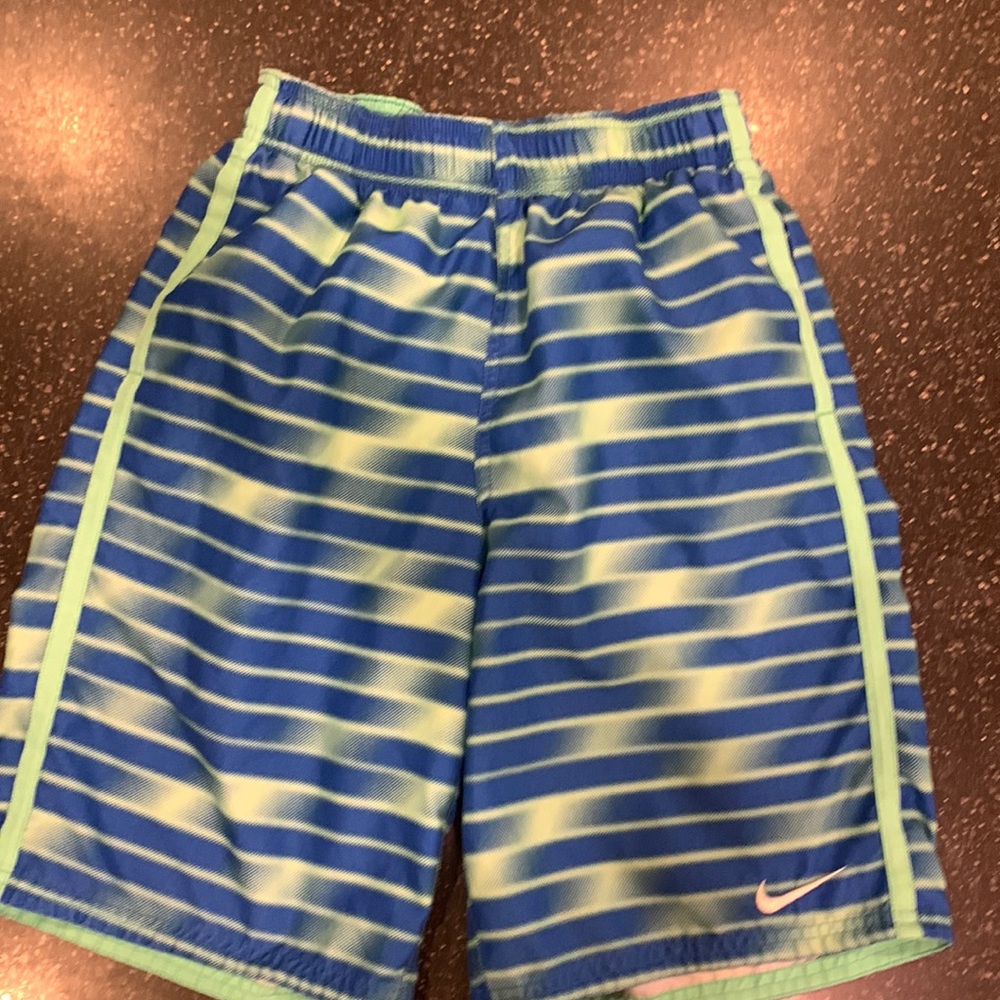 Boy’s Nike Swimsuit Size Youth Large